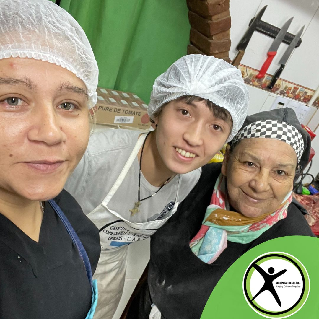 Volunteering at the Community Kitchen: Haru's experience