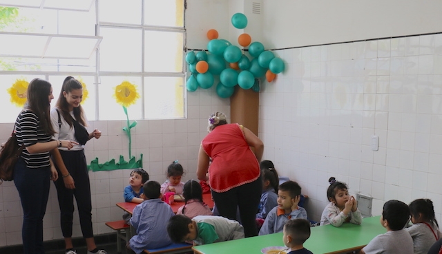 Volunteer in Community Center in Buenos Aires